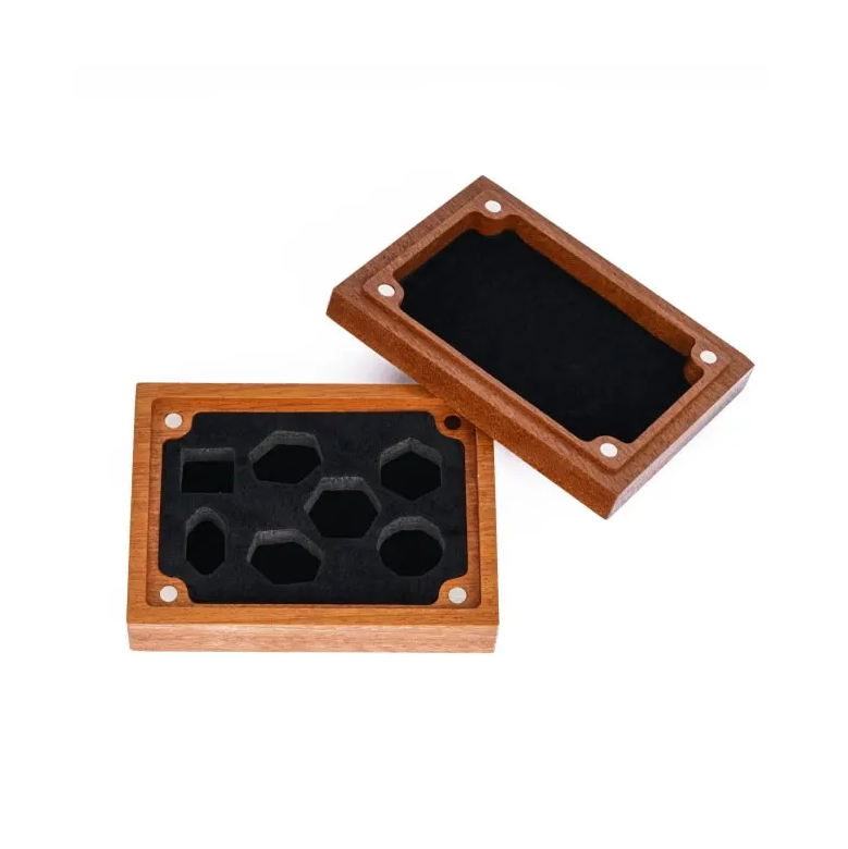 Terningæske Træ Magnetluk til rollespilsterninger