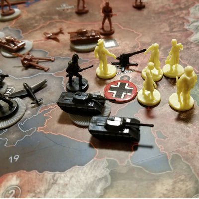 Axis & Allies & Zombies